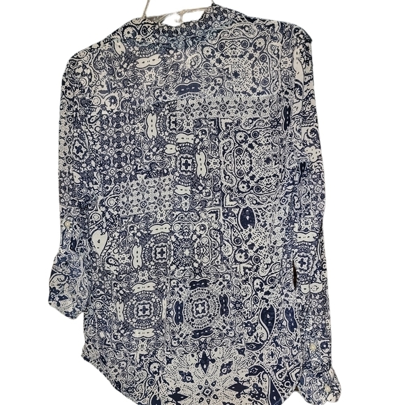 Joe Fresh sheer button down long sleeve shirt size medium - Picture 9 of 9